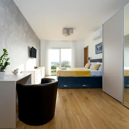 Luxury With A Pool, Panoramic Sea View, - By Traveler Tourist Agency Krk Id 2406 Willa Sveti Vid-Miholjice